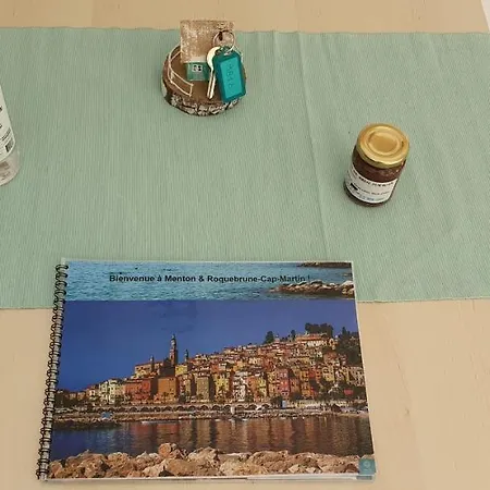 Superbe Studio Chaleureux Et Jardin Cosy - Classe 3 Etoiles - Daire Roquebrune-Cap-Martin