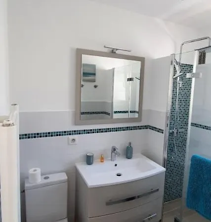 Superbe Studio Chaleureux Et Jardin Cosy - Classe 3 Etoiles - Daire Roquebrune-Cap-Martin