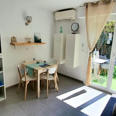 아파트 Superbe Studio Chaleureux Et Jardin Cosy - Classe 3 Etoiles - *